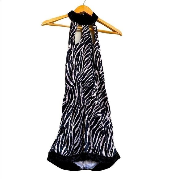 Adult Halloween Costume Rubie’s Sexy Zebra or Flintstone Medium - Picture 1 of 4